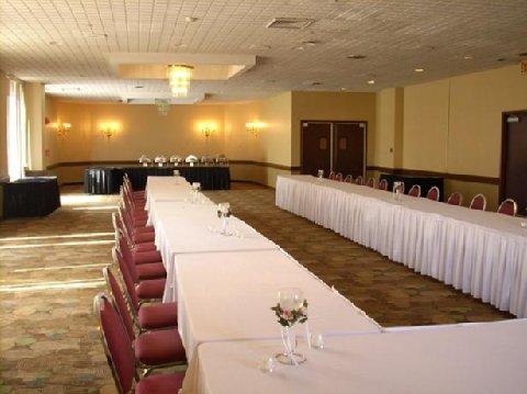 La Quinta Inn & Suites Pittsburgh North McCandless Township Extérieur photo