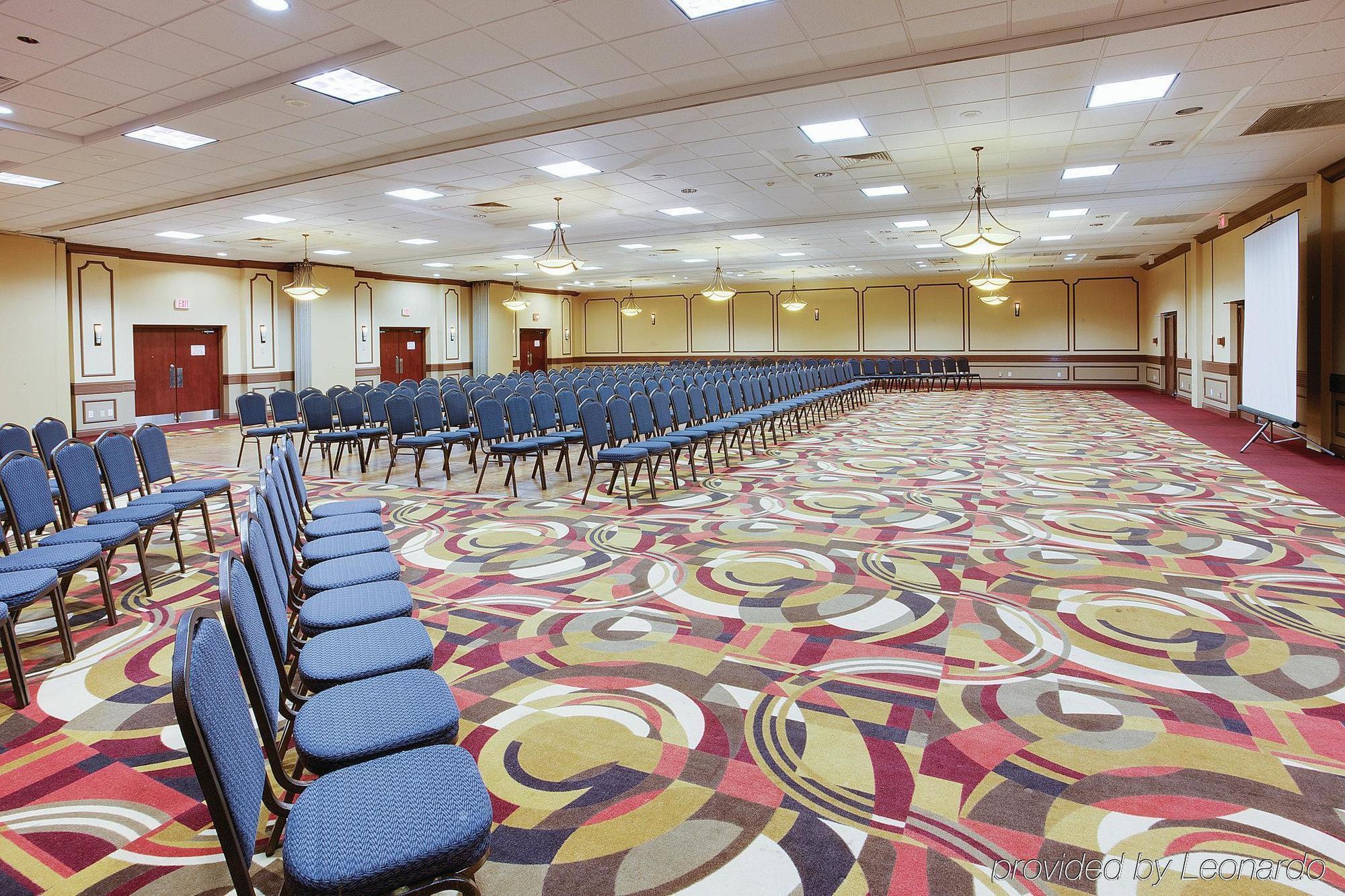 La Quinta Inn & Suites Pittsburgh North McCandless Township Extérieur photo